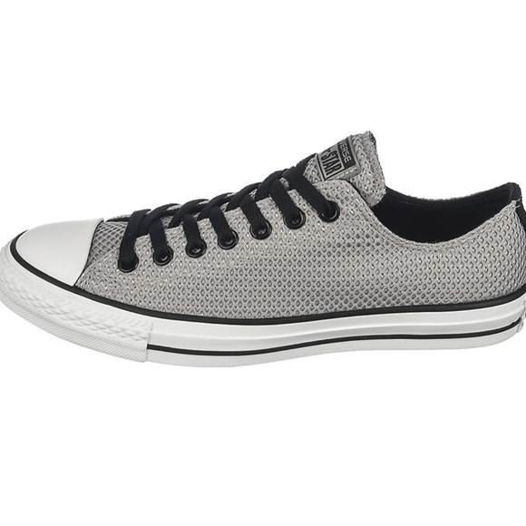 Converse Gray With Black Acents - Picture 2 of 7
